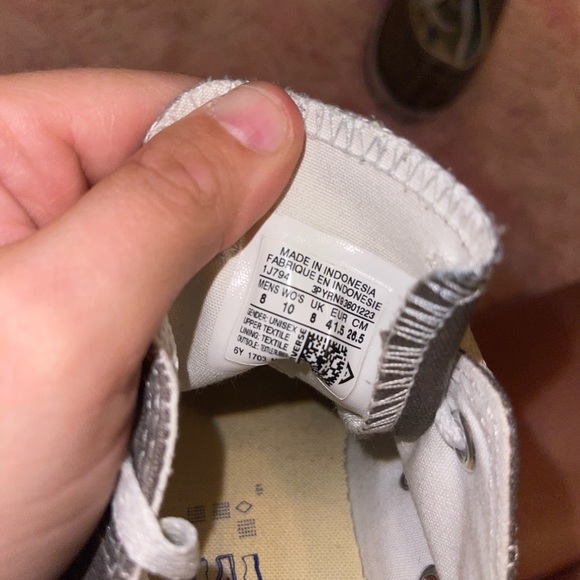 Low Top Chuck Taylor Gray Converse - Picture 2 of 5